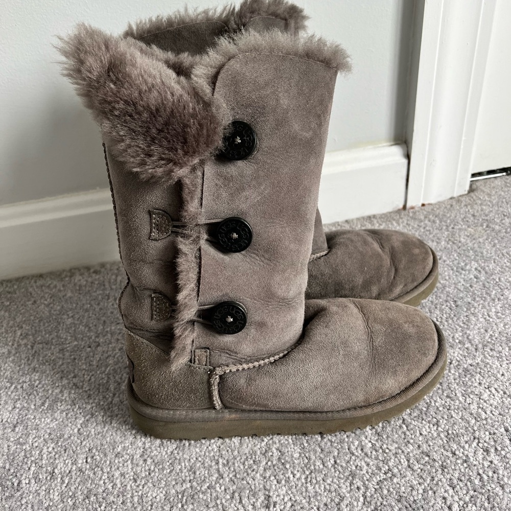 Tall Grey Bailey Button Ugg Boots